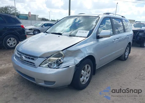 2009 Kia Sedona Lx z USA, uszkodzony, nr VIN KNDMB233396311283